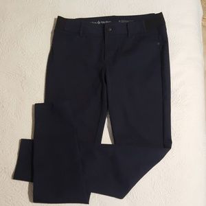 Stretch knit skinny pants
